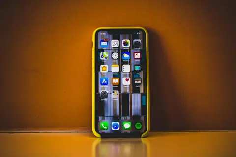 Why You Should Be Careful Before Sending Your Pixel or iPhone for Repairing